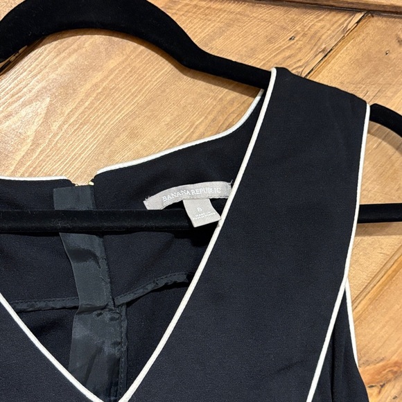 Banana Republic Black Sleeveless Dress White Piping - Picture 2 of 4